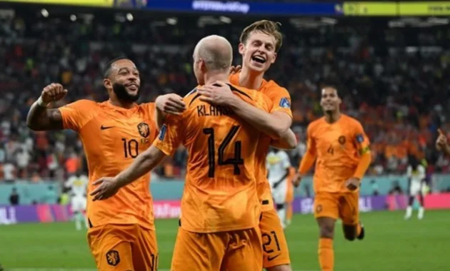 Belanda Pecahkan Rekor Piala Dunia, Koeman Kirim Peringatan untuk Rival Oranje Belanda Pecahkan Rekor Piala Dunia, Koeman Kirim Peringatan untuk Rival Oranje