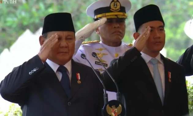 Beri Penghormatan Terakhir kepada Mendiang Ryamizard Ryacudu, Presiden Prabowo Tiba di Kantor Kemhan