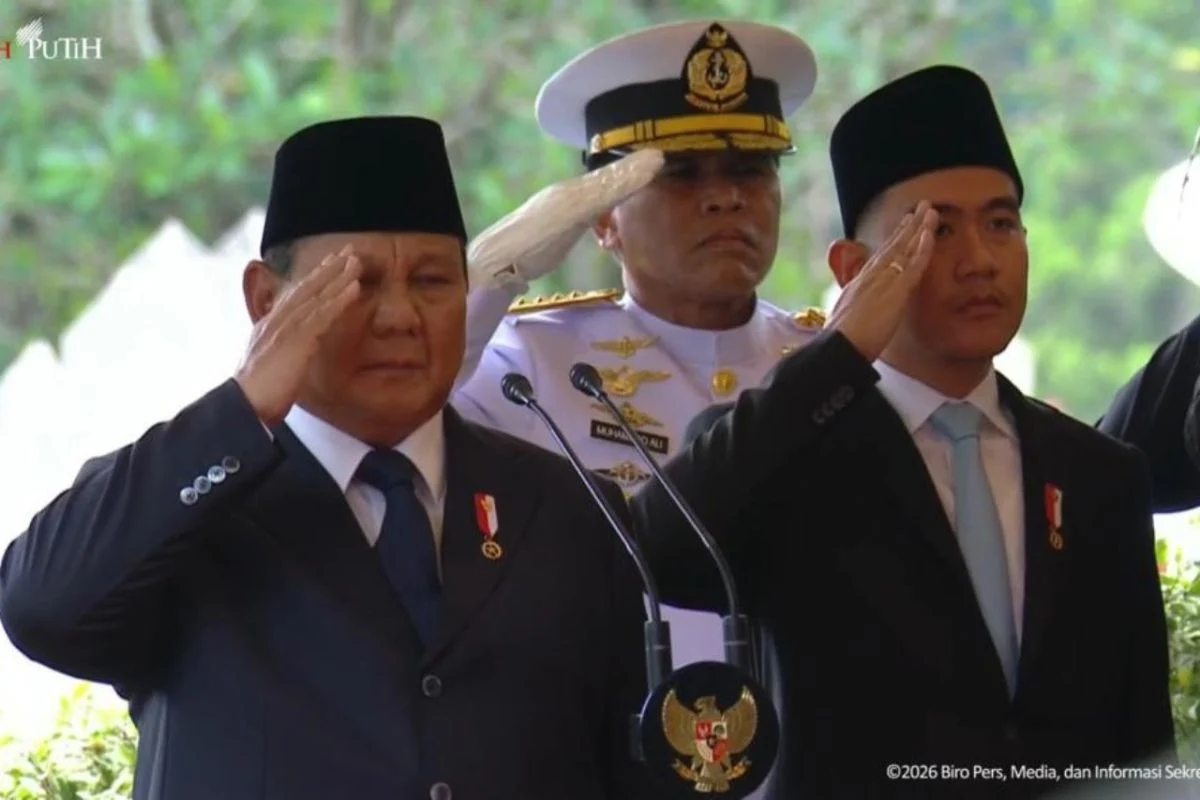 Beri Penghormatan Terakhir kepada Mendiang Ryamizard Ryacudu, Presiden Prabowo Tiba di Kantor Kemhan