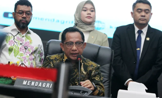 Berpotensi Bebani Keuangan Negara, Mendagri Minta Kepala Daerah Stop Rekrut Mantan Timses Jadi Honorer