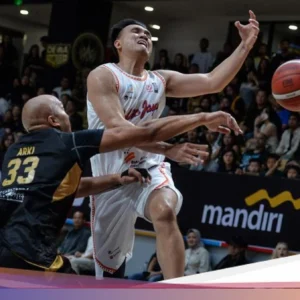 Buford Bawa Pelita Jaya Kalahkan Dewa United di Laga Kedua Semifinal IBL 2026