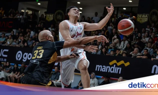Buford Bawa Pelita Jaya Kalahkan Dewa United di Laga Kedua Semifinal IBL 2026