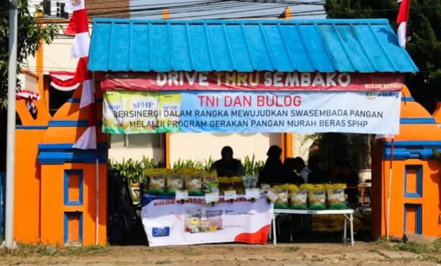 Bulog Percepat Distribusi Beras untuk Stabilisasi Harga Pangan Bulog Percepat Distribusi Beras untuk Stabilisasi Harga Pangan