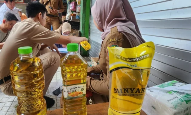 Bulog Tarik Minyakita PT KMR dari Pasaran Akibat Bau Mirip Solar