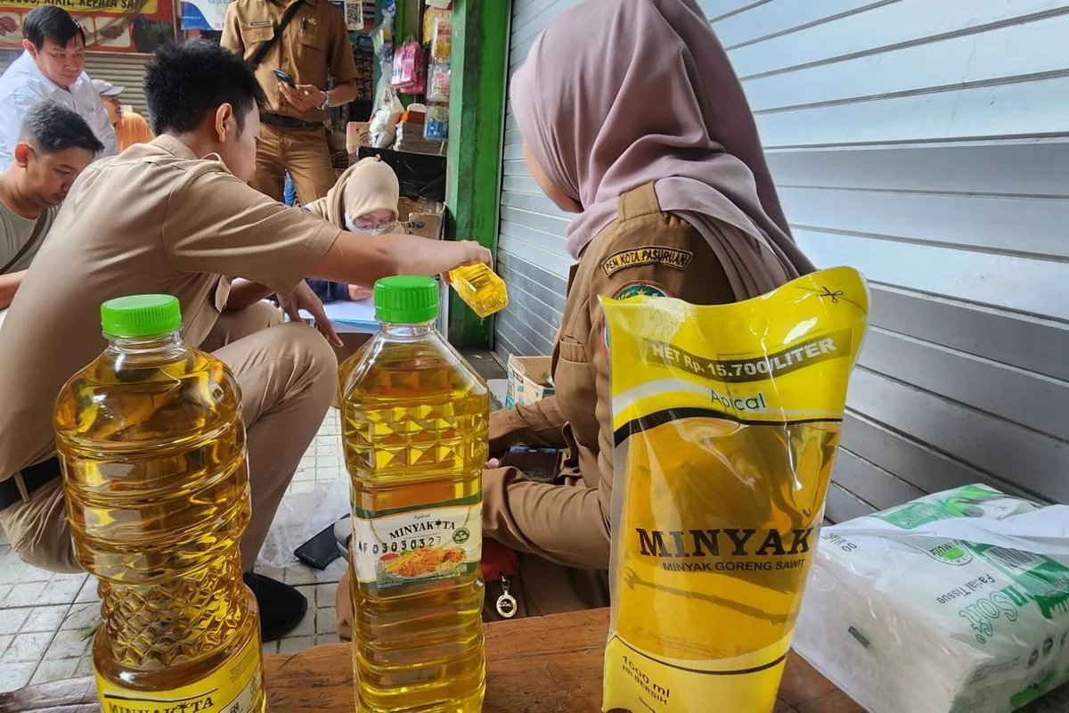 Bulog Tarik Minyakita PT KMR dari Pasaran Akibat Bau Mirip Solar