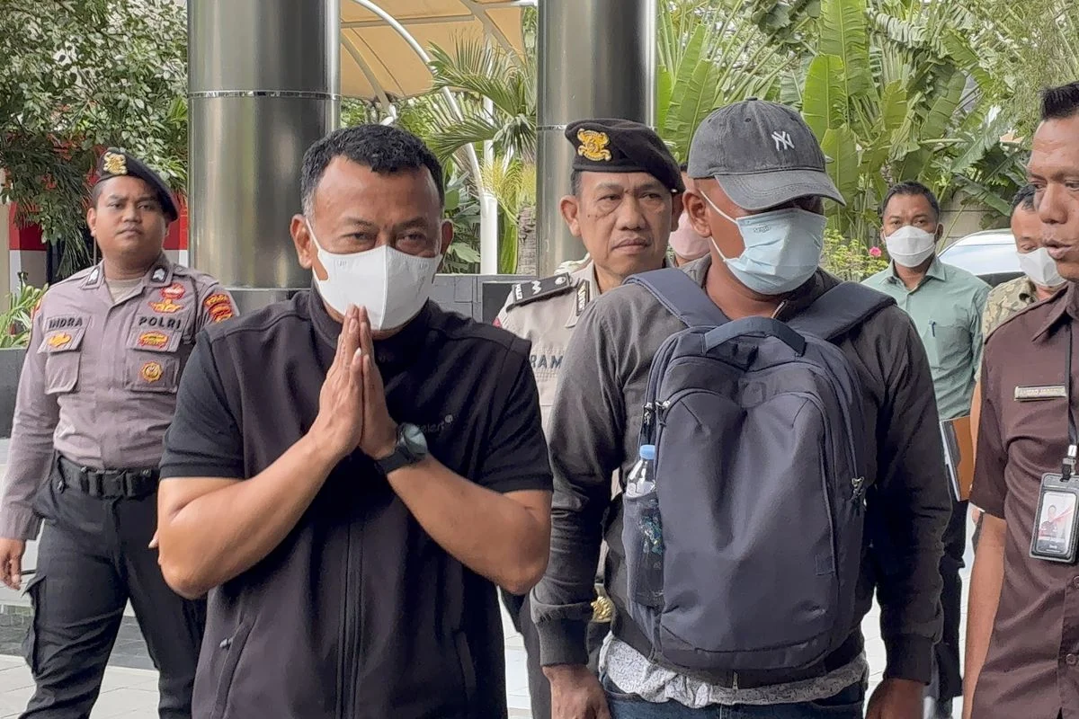 Bupati Muara Enim Edison Tiba di KPK Usai Terjaring Operasi Tangkap Tangan (OTT)