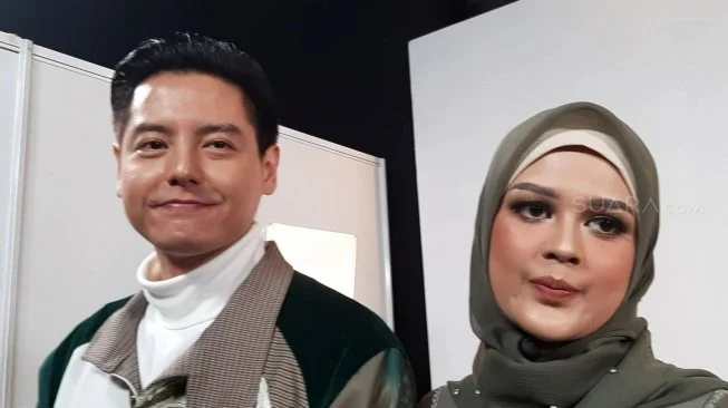 Cut Meyriska dan Roger Danuarta Penuhi Panggilan Polda Metro Jaya Terkait Kasus Hanania Travel