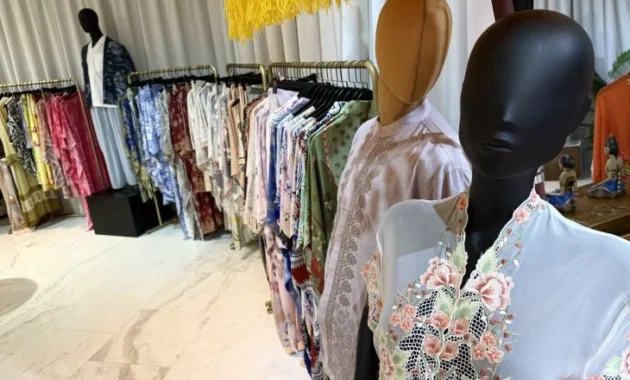 Desainer Kebaya Indonesia Berbagi Tips Rambah Pasar Luar Negeri