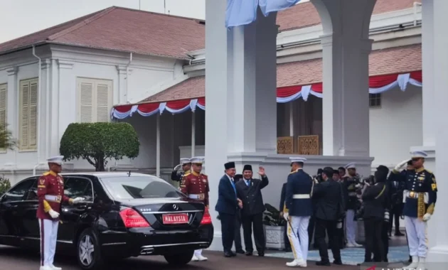 Di Istana Merdeka, Prabowo Subianto Terima Menteri Pertahanan Qatar yang Membawa Pesan Emir