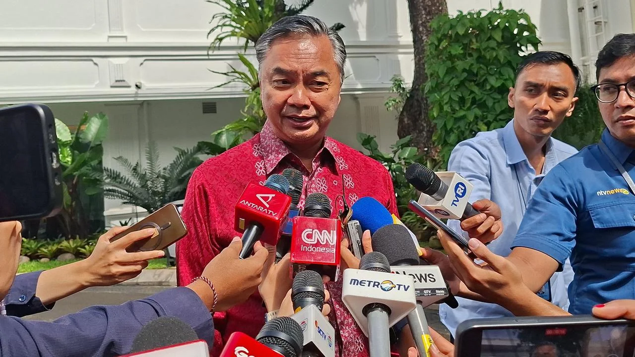 Dino Patti Djalal Tantang Prabowo: Kritik Kunjungan Luar Negeri dan Lima Solusi Efisien yang Menggemparkan Pemerintahan