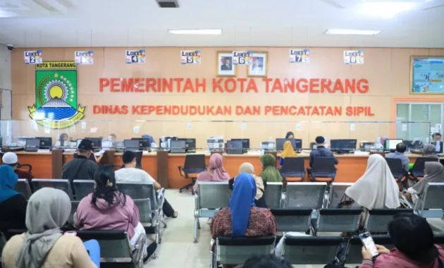 Disdukcapil Imbau Warga Lakukan Pembaruan KK Daring di Kota Tangerang untuk Layanan Publik Optimal Disdukcapil Imbau Warga Lakukan Pembaruan KK Daring di Kota Tangerang untuk Layanan Publik Optimal