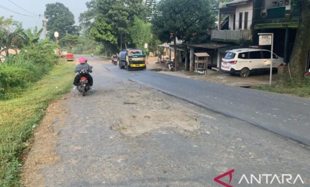 Dishub Cianjur Prioritaskan Pemasangan Rambu Lalu Lintas dan PJU di Jalur Wisata