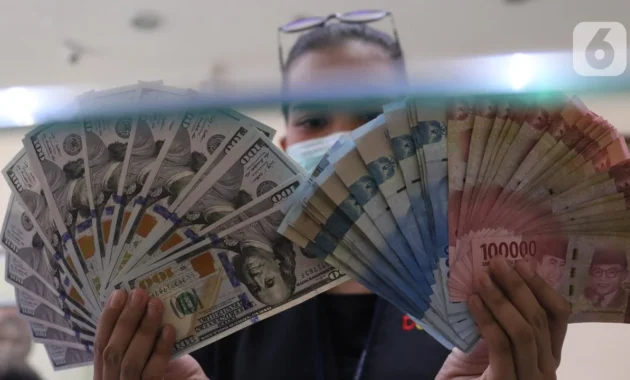 Dolar Menembus Rp 18.134, Rupiah Terus Terpuruk di Awal Pekan