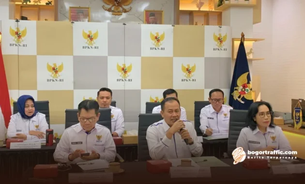 DPR Minta BPKN Tidak Asal Klaim Aduan Isu AMDK Tanpa Bukti Valid