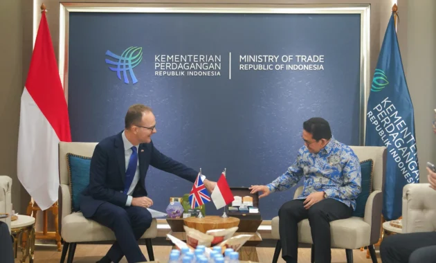 Duta Besar Inggris: Kemitraan Strategis RI-Inggris Tingkatkan Lapangan Kerja dan Pertumbuhan Ekonomi Duta Besar Inggris: Kemitraan Strategis RI-Inggris Tingkatkan Lapangan Kerja dan Pertumbuhan Ekonomi