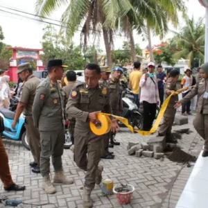 Ekonom Sentil Pemda Usai Penutupan Ritel Modern di Lombok Tengah: Bikin Peta Dagang, Bukan Pelarangan