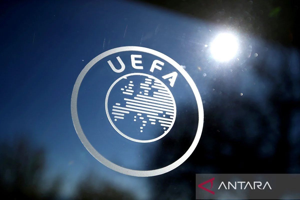 Gagal berpartisipasi di Piala Dunia, Artan pimpin laga UEFA Super Cup