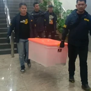 Geledah Kantor Wika, Kortas Tipikor Polri Sita Dokumen hingga Barbuk Elektronik