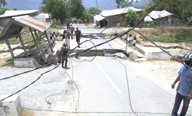 Gempa M6,7 di Palu Sulteng Dipicu Sesar Sausu, Bukan Palu‑Koro Legendaris Gempa M6,7 di Palu Sulteng Dipicu Sesar Sausu, Bukan Palu‑Koro Legendaris