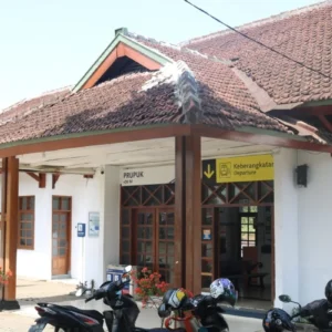 Gerbang Lintas Utara Menuju Selatan: Stasiun Prupuk Mengawal Geliat Ekonomi Baru Kabupaten Tegal