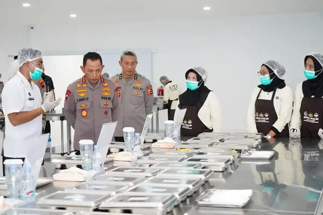 Guru Keluhkan Program MBG Picu PHK Massal, Lapor ke TNI, Polri, dan DPR; Banyak yang Punya Dapur