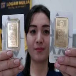 Harga Emas Hari Ini Turun Lagi Rp10 Ribu per Gram, Saatnya Beli Bunda?