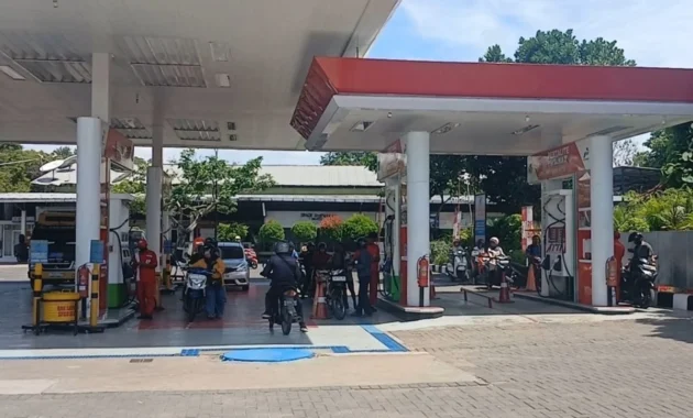 Harga Pertamax Melonjak, Mahasiswa Beralih ke Pertalite, Pegawai Khawatir Motor Rusak Harga Pertamax Melonjak, Mahasiswa Beralih ke Pertalite, Pegawai Khawatir Motor Rusak
