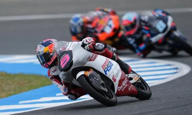 Hasil Kualifikasi Moto3 GP Ceska: Veda Ega Pratama Raih Posisi Start ke-8 Hasil Kualifikasi Moto3 GP Ceska: Veda Ega Pratama Raih Posisi Start ke-8