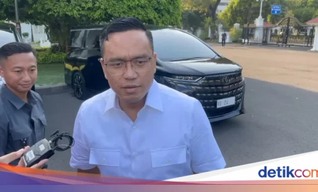 Heboh Kabar Direksi PLN Dirombak, Bos BP BUMN Buka Suara