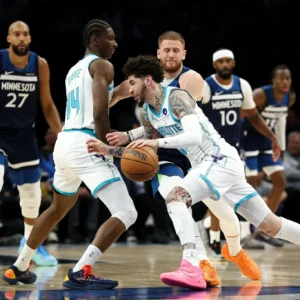 Hornets berniat tukar LaMelo Ball ke Timberwolves