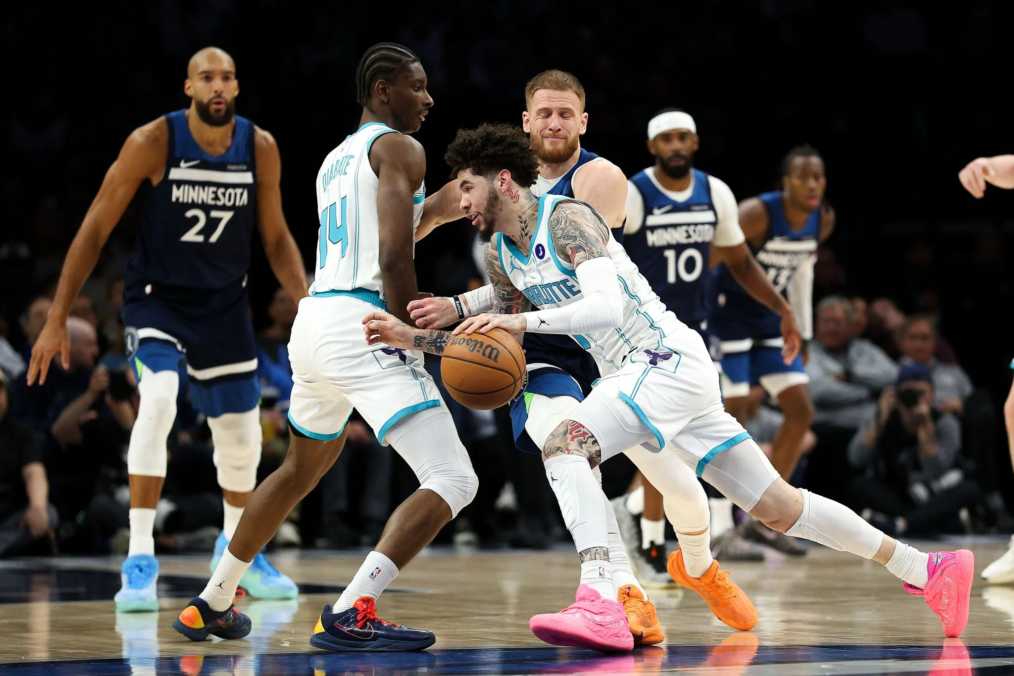 Hornets berniat tukar LaMelo Ball ke Timberwolves