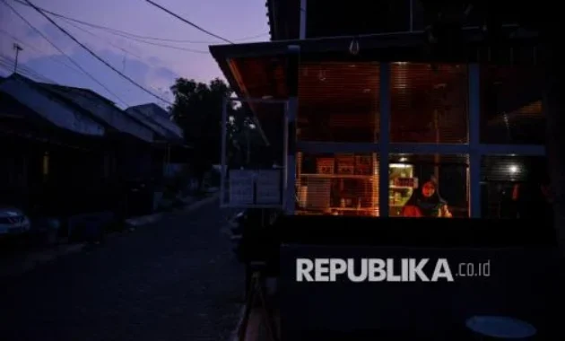 Imbas Mati Listrik, Perajin Kayu Dikomplain Pelanggan karena Pekerjaan Jadi Telat