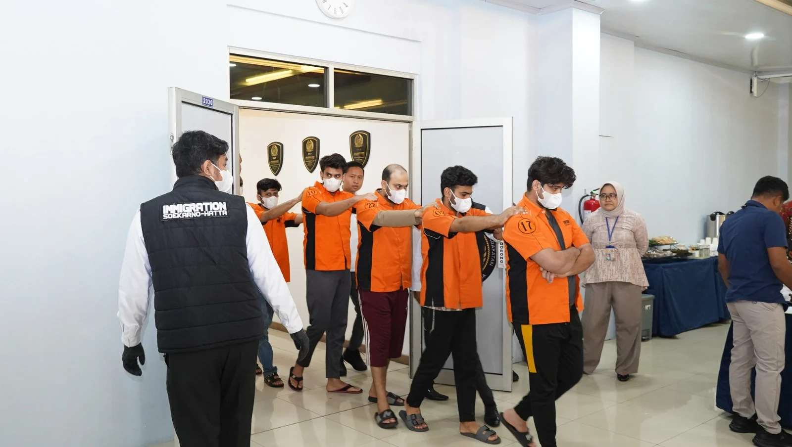 Imigrasi Singkawang Deportasi WNA Taiwan Akibat Overstay Lebih 60 Hari