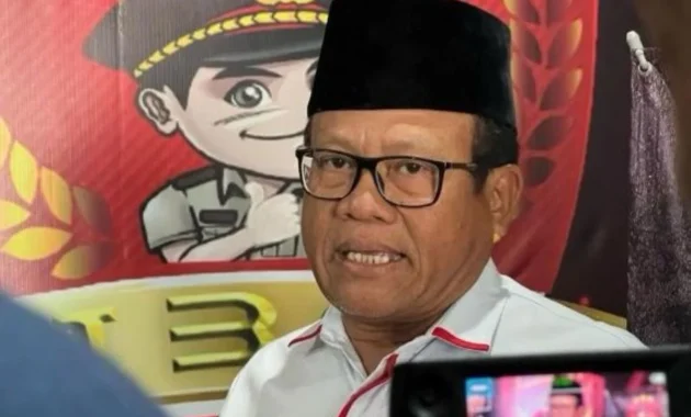 IPW Sebut Eks Kapolda Kalbar Diperiksa Propam Polri Terkait Dugaan Korupsi Pertambangan IPW Sebut Eks Kapolda Kalbar Diperiksa Propam Polri Terkait Dugaan Korupsi Pertambangan