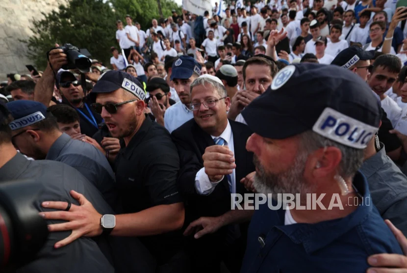 Irlandia Jatuhkan Larangan Perjalanan terhadap Dua Menteri Israel