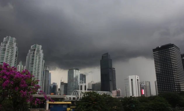 Jakarta Berpotensi Cerah Berawan pada Jumat Sore dan Malam