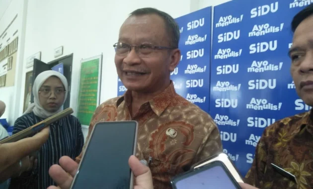 Jakarta Gratiskan Biaya Sekolah Swanya untuk Siswa Kurang Mampu Jakarta Gratiskan Biaya Sekolah Swanya untuk Siswa Kurang Mampu