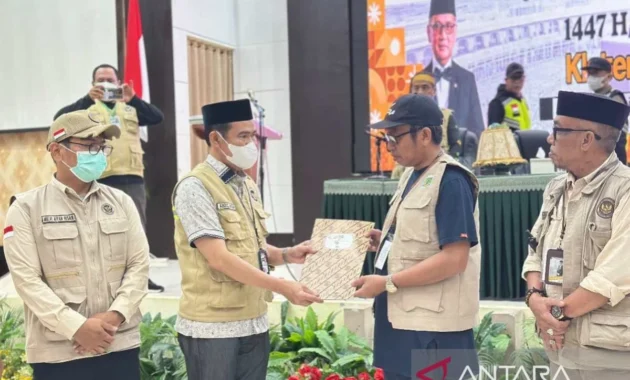 Jamaah Haji Kloter 16 Asal Empat Daerah di Sulawesi Selatan Tiba di Tanah Air Jamaah Haji Kloter 16 Asal Empat Daerah di Sulawesi Selatan Tiba di Tanah Air