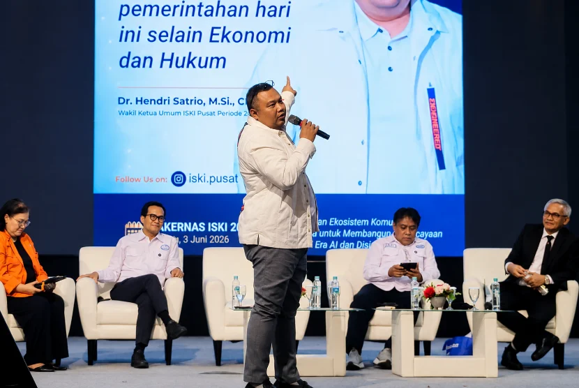Jokowi Berkeliling Daerah, Hendri Satrio: untuk Jaga Keberlanjutan Pengaruh Politik