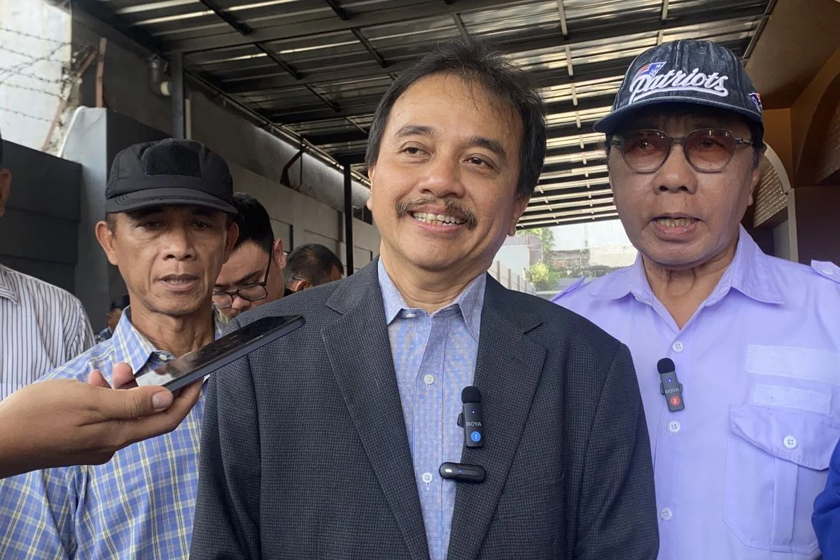 Jokowi Diperkirakan Hadir di Sidang Roy Suryo dan Dokter Tifa, Kuasa Hukum Katakan 100% Terlalu Dini