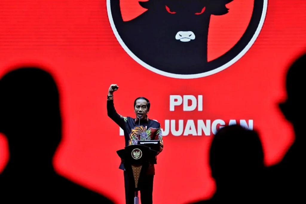 Jokowi Injak Kepala Kerbau Dinilai Aksi Simbolik, Begini Tanggapan PDIP