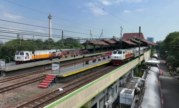 KAI Daop 1 Jakarta Layani Lebih dari 588 Ribu Penumpang Jarak Jauh KAI Daop 1 Jakarta Layani Lebih dari 588 Ribu Penumpang Jarak Jauh