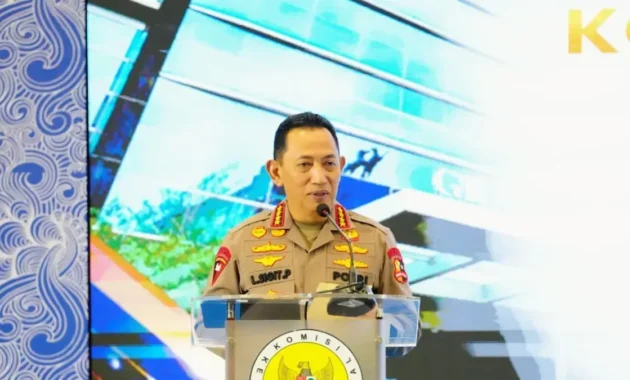 Kapolri Ungkap Rangkaian Penyidikan Sebelum Pelimpahan Kasus Roy Suryo dan Dokter Tifa