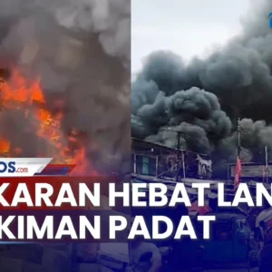 Kebakaran Besar Melanda Pasar Jiung Kemayoran, Upaya Pemadaman Masih Berlanjut