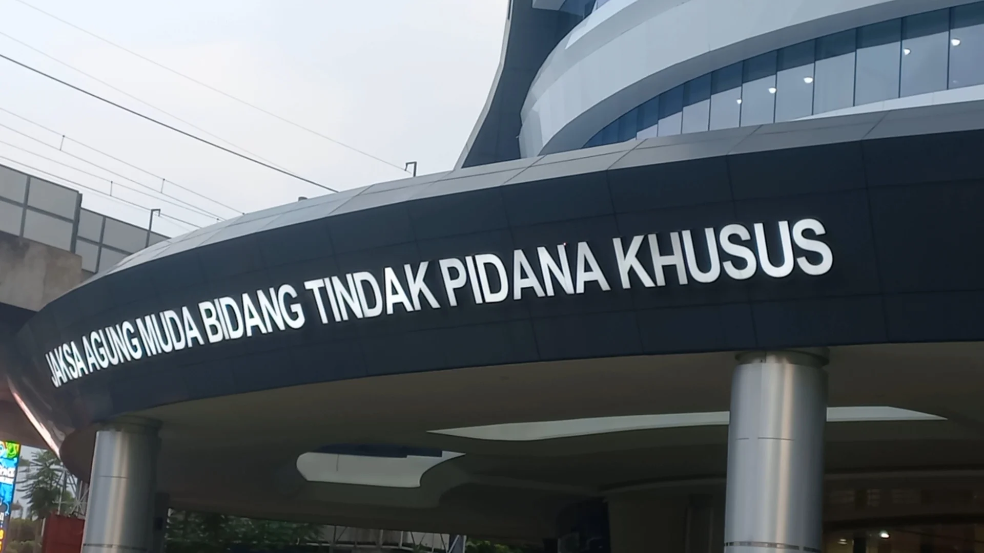 Kejagung Akan Periksa Seluruh Pihak Terkait Kasus Korupsi MBG, Termasuk Nanik S. Deyang