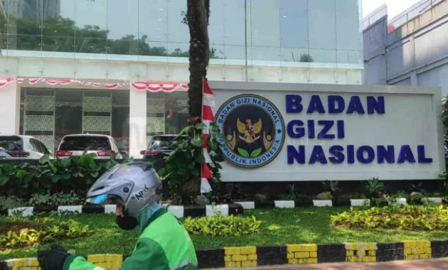 Kejagung Geledah Kantor Badan Gizi Nasional, Karyawan Dilarang Masuk Area Kantor Kejagung Geledah Kantor Badan Gizi Nasional, Karyawan Dilarang Masuk Area Kantor