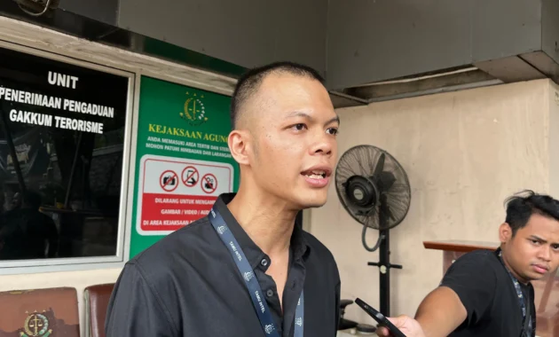 Kejagung Tetapkan Ketua Yayasan Mitra MBG Sebagai Tersangka dalam Dugaan Jual Beli Titik SPPG Kejagung Tetapkan Ketua Yayasan Mitra MBG Sebagai Tersangka dalam Dugaan Jual Beli Titik SPPG