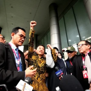 Kejari Jaksel Ungkap Alasan Kabulkan Penangguhan Penahanan Roy Suryo dan Dokter Tifa