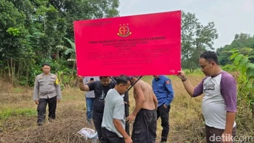 Kejari Lombok Tengah Lelang Aset Koruptor Bandara Lombok Senilai Rp2,66 Miliar di Bali