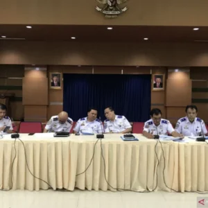 Kemenpar Lakukan Diskusi Intensif dengan Kemenhub soal Harga Avtur
